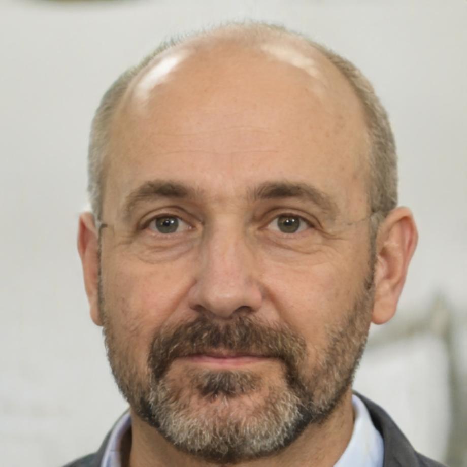 Portrait de Tanguy Desombre, analyste sectoriel chez vesparionex